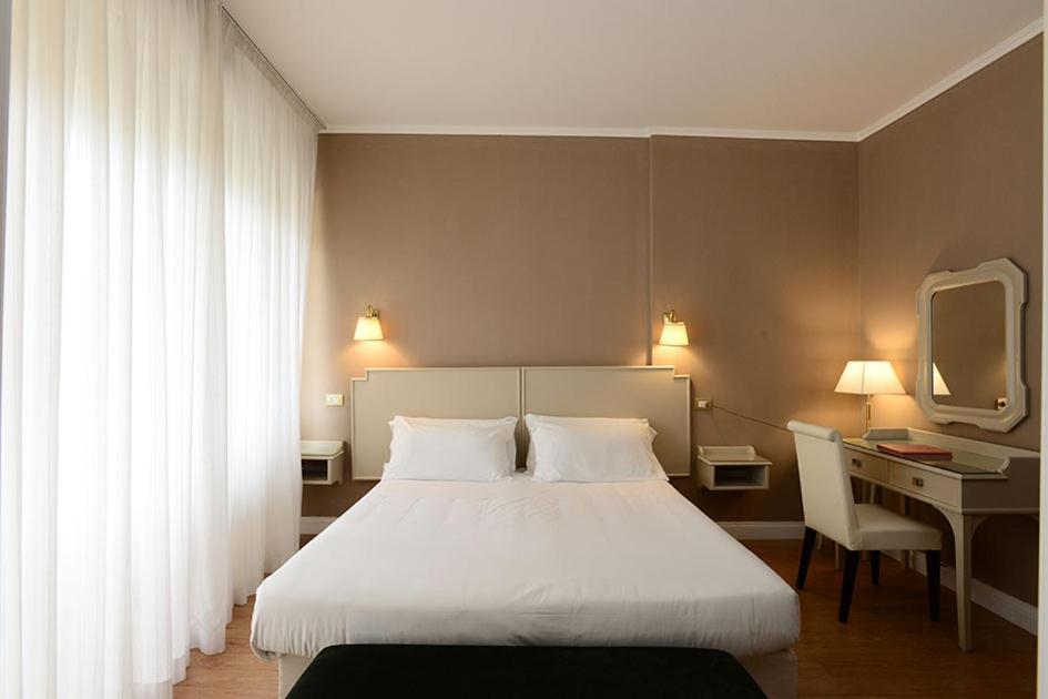 Silva Hotel Splendid Fiuggi Exterior photo